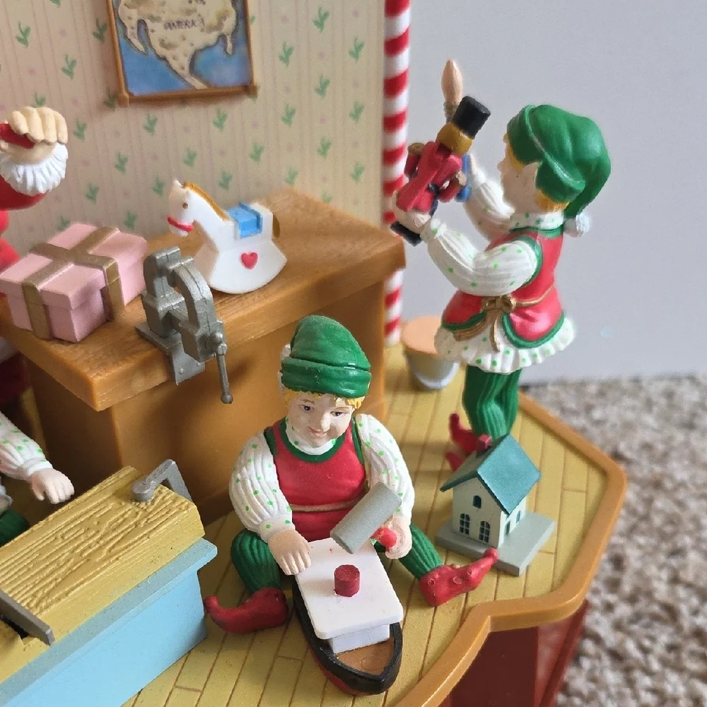 Vintage Mistletoe Christmas Musical Santa Figurine - Santa's Workshop
